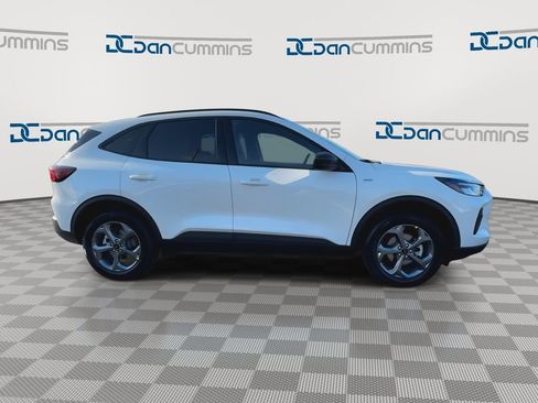 New 2026 Ford Escape ST-Line w/ Tech Pack #1 AWD/4WD image 2