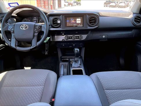 Used 2022 Toyota Tacoma SR w/ SR Convenience Package image 14