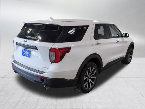 Used 2022 Ford Explorer ST-Line image 7