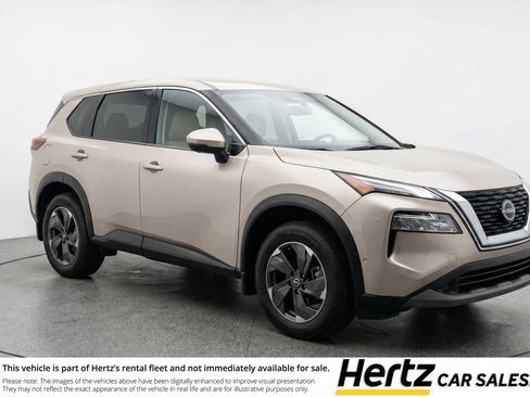 Used 2025 Nissan Rogue SV AWD/4WD image 1