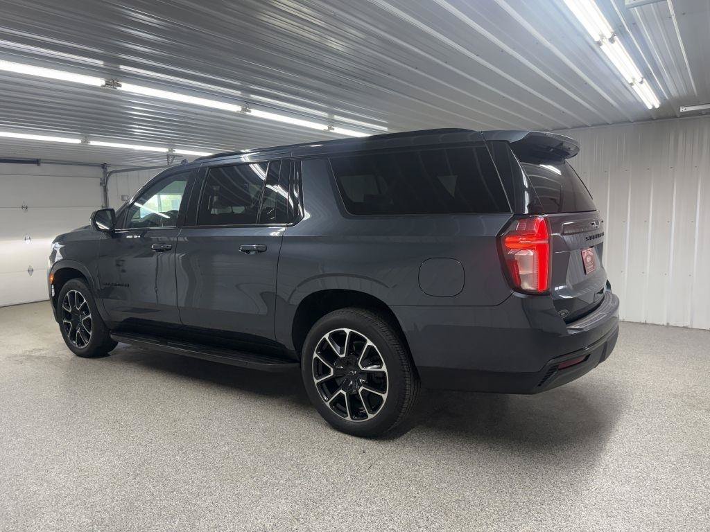 Used 2021 Chevrolet Suburban RST AWD/4WD image 5