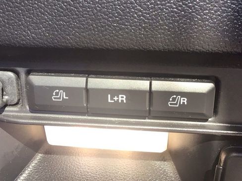 Certified 2022 Ford Explorer Limited w/ Equipment Group 301A image 12