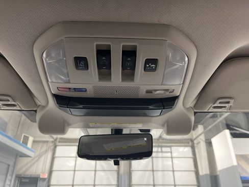 Used 2019 Subaru Ascent Touring w/ Popular Package #2 image 29