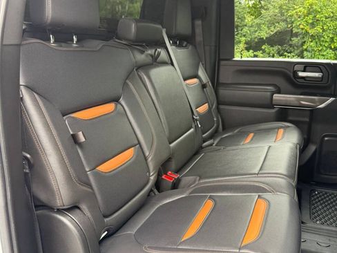Used 2022 GMC Sierra 2500 AT4 w/ AT4 Premium Plus Package AWD/4WD image 22
