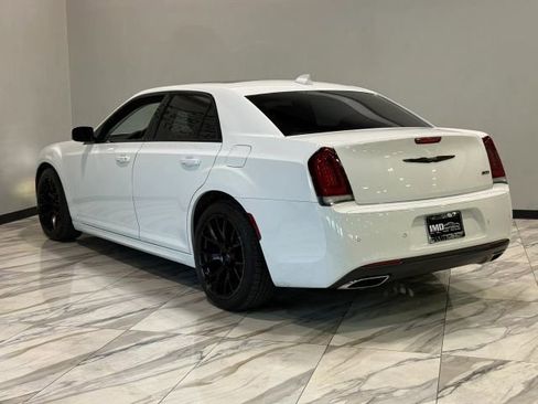 Used 2023 Chrysler 300 Touring L w/ Popular Equipment Group RWD image 8