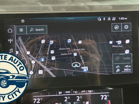 Used 2024 Audi Q8 e-tron Premium Plus image 14