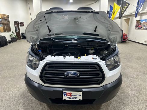 Used 2019 Ford Transit 150 XL image 51