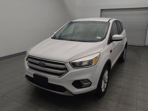 Used 2017 Ford Escape SE image 15