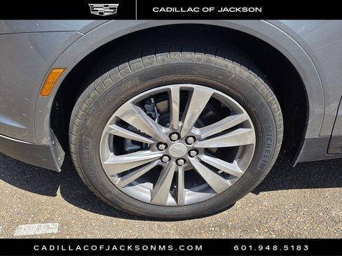 Certified 2025 Cadillac XT5 Premium Luxury FWD image 6
