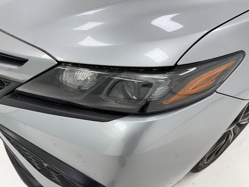 Used 2024 Toyota Camry SE image 6