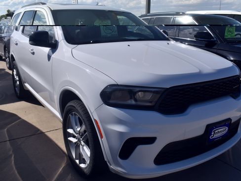 Used 2024 Dodge Durango GT AWD/4WD image 3