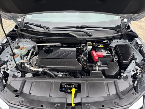 Used 2025 Nissan Rogue SV AWD/4WD image 34