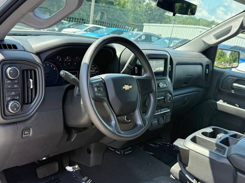 Used 2023 Chevrolet Silverado 1500 Custom AWD/4WD image 11
