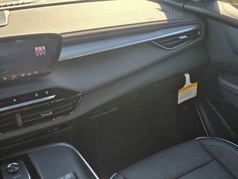 New 2026 Buick Enclave Sport Touring w/ LPO, Floor Liner Package image 17