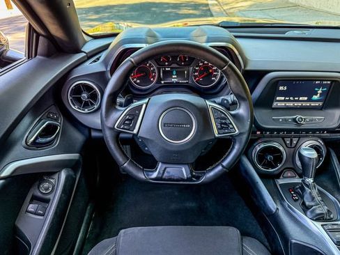 Used 2016 Chevrolet Camaro LT RWD image 30