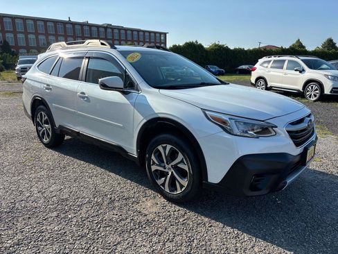 Used 2022 Subaru Outback Limited AWD/4WD image 3