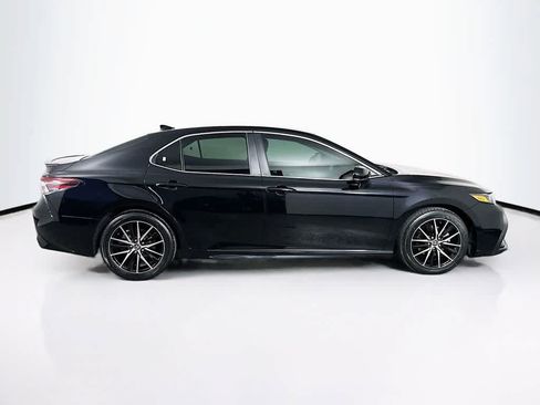 Used 2021 Toyota Camry SE FWD image 25