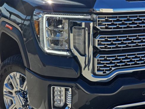 Used 2023 GMC Sierra 3500 Denali image 34