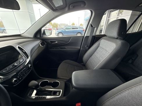 Used 2024 Chevrolet Equinox LT image 11