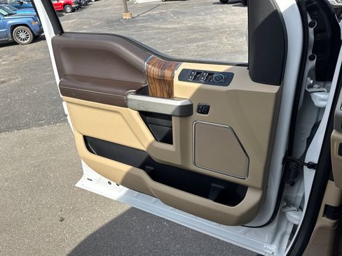 Used 2018 Ford F150 Lariat w/ Equipment Group 502A Luxury image 17