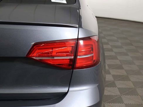 Used 2017 Volkswagen Jetta GLI image 17