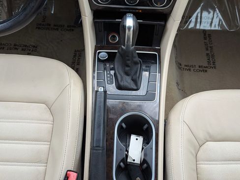 Used 2014 Volkswagen Passat TDI SEL Premium FWD image 15