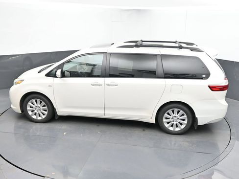 Used 2016 Toyota Sienna Limited Premium AWD/4WD image 45