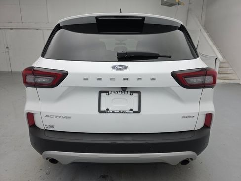 Used 2024 Ford Escape Active image 10