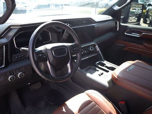 Used 2026 GMC Sierra 3500 Denali Ultimate AWD/4WD image 12