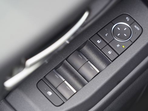 Used 2024 Toyota Land Cruiser image 15