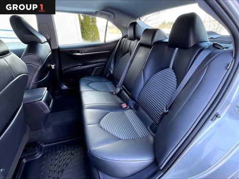 Used 2024 Toyota Camry SE image 21