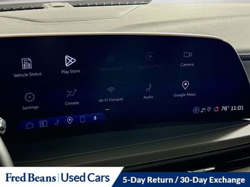 Used 2025 Cadillac XT4 Premium Luxury image 17