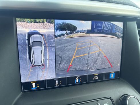 Used 2021 GMC Acadia SLT w/ Technology Package image 5