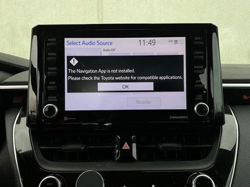 Used 2022 Toyota Corolla LE image 24