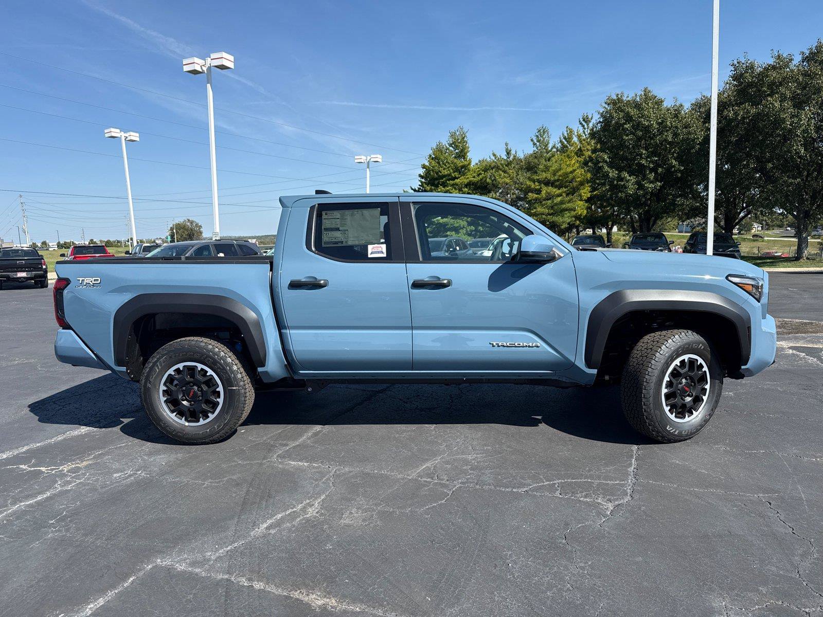 Used 2026 Toyota Tacoma TRD Off-Road AWD/4WD image 10