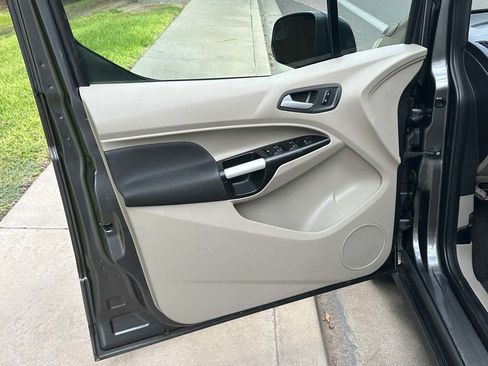 Used 2017 Ford Transit Connect XLT FWD image 42