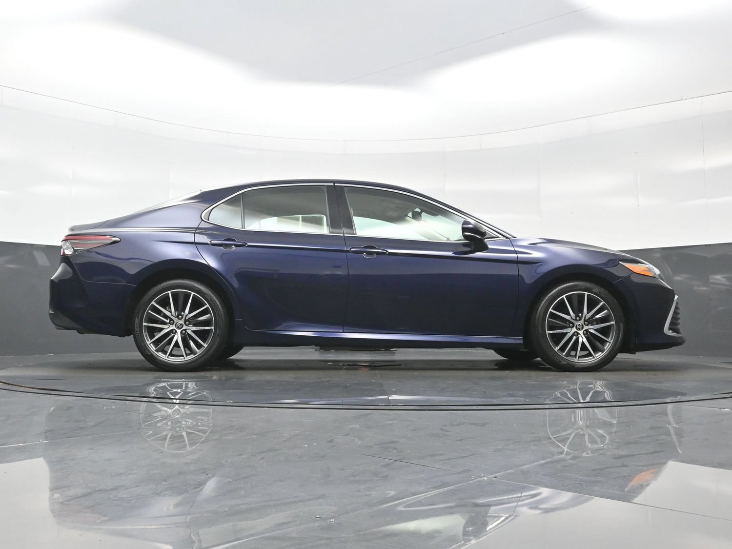 Used 2021 Toyota Camry XLE AWD/4WD image 35