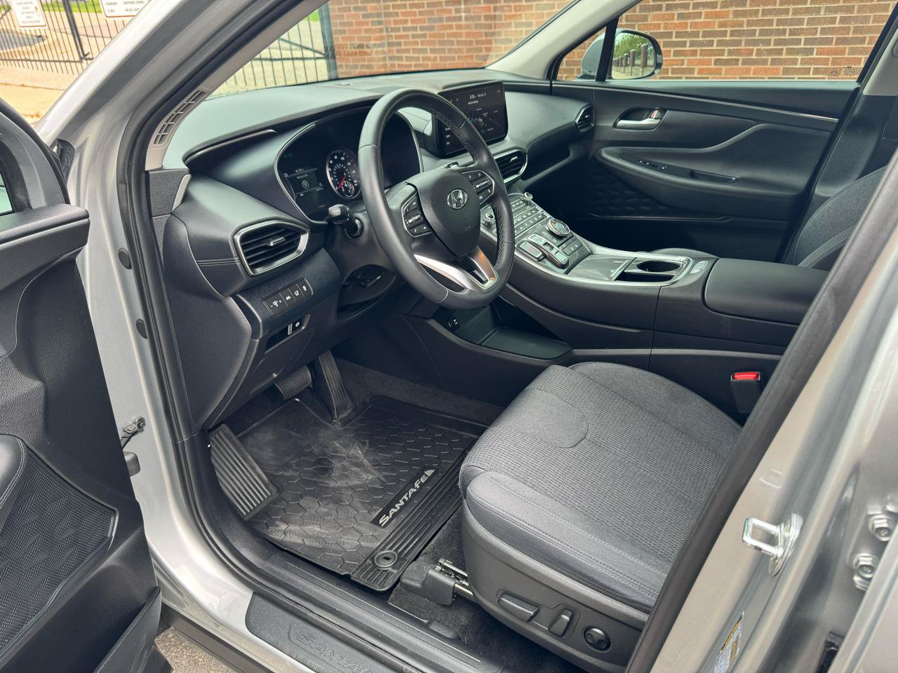 Used 2023 Hyundai Santa Fe SEL AWD/4WD image 6