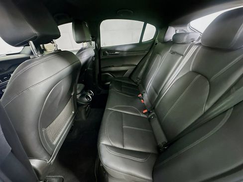Used 2022 Alfa Romeo Stelvio Sprint image 27