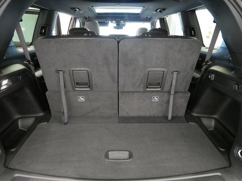 Certified 2025 Jeep Grand Cherokee L Limited w/ Luxury Tech Group II image 28