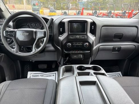 Used 2019 Chevrolet Silverado 1500 Custom Trail Boss w/ Custom Convenience Package image 14