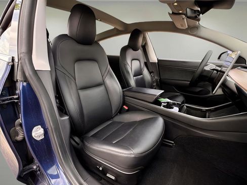 Used 2020 Tesla Model 3 Long Range image 21