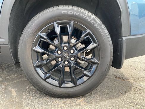 Used 2024 Chevrolet Traverse LS w/ Midnight/Sport Edition FWD image 23