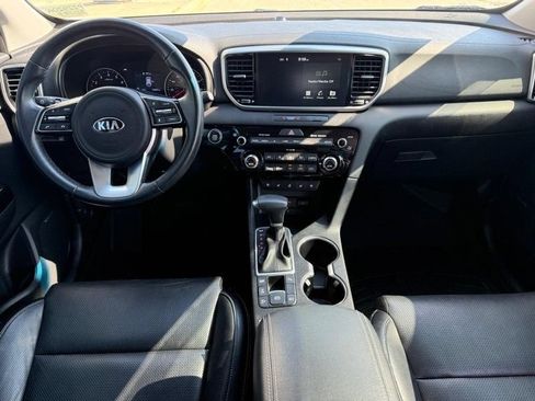 Used 2021 Kia Sportage EX w/ EX Technology Package AWD/4WD image 13