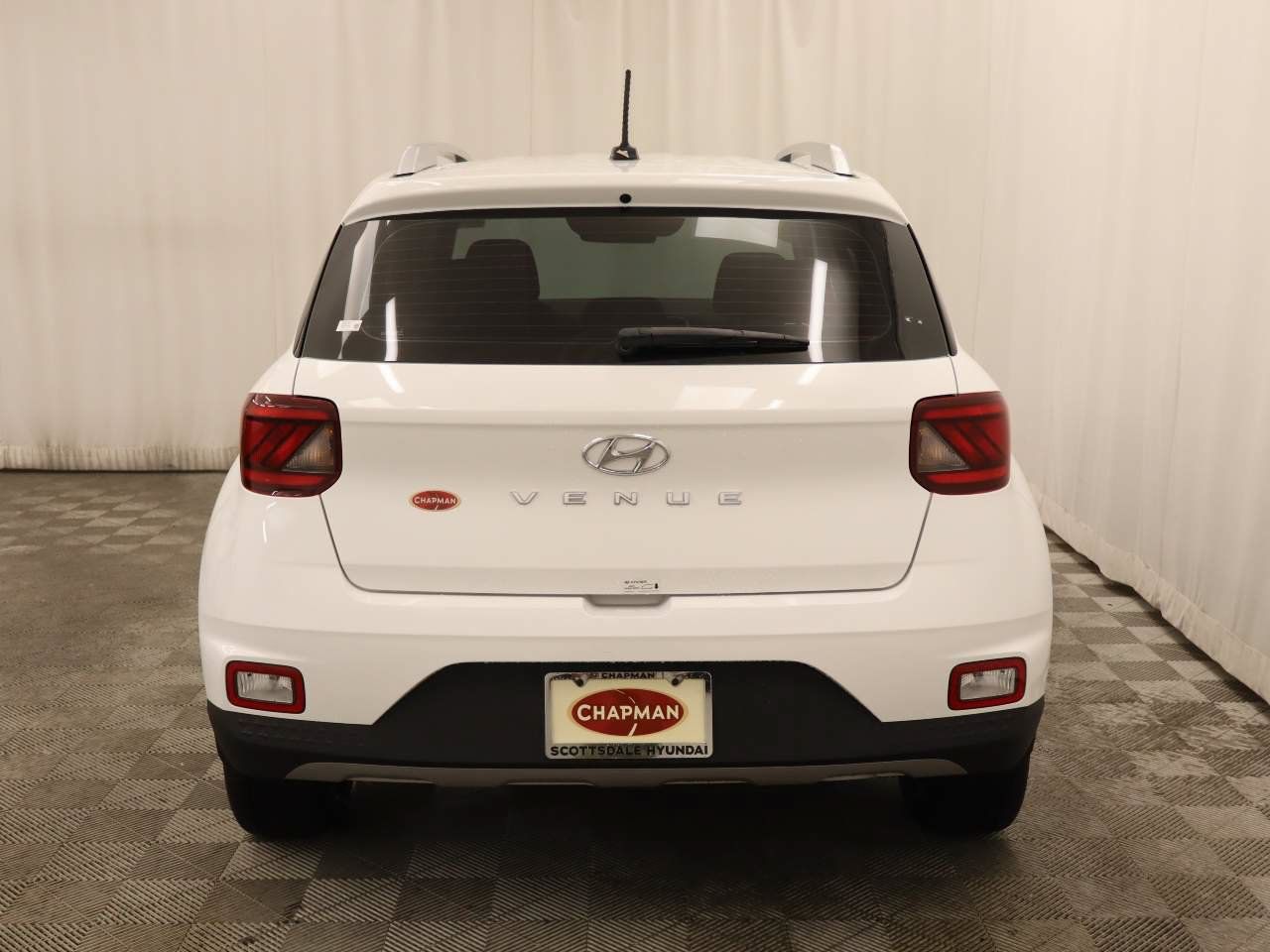 Used 2026 Hyundai Venue SEL FWD image 5
