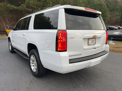 Used 2019 Chevrolet Suburban LT image 7