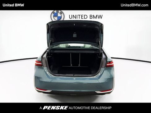 Used 2025 BMW 530i w/ Premium Package image 14