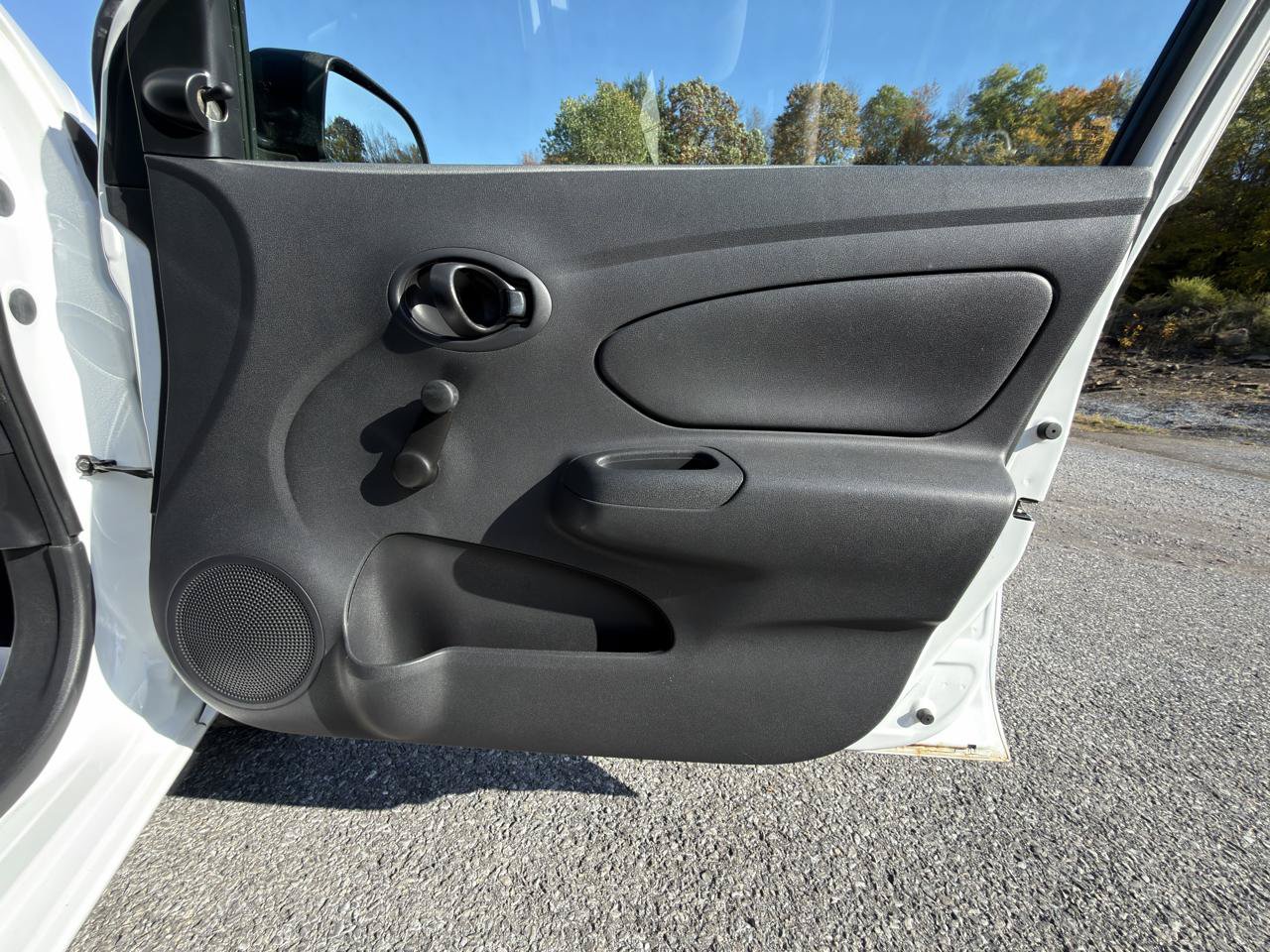 Used 2012 Nissan Versa S FWD image 24
