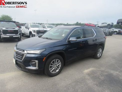 Certified 2023 Chevrolet Traverse LT w/ LPO, Floor Liner Package AWD/4WD image 1