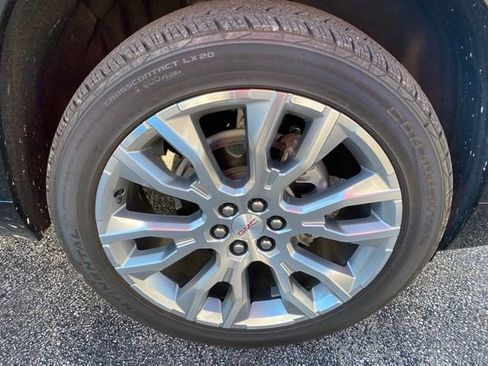 Used 2024 GMC Acadia Denali w/ Super Cruise Package AWD/4WD image 13